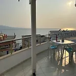Sunny Coast * Sarandë