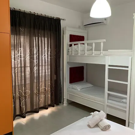 Sunny Coast * Sarandë