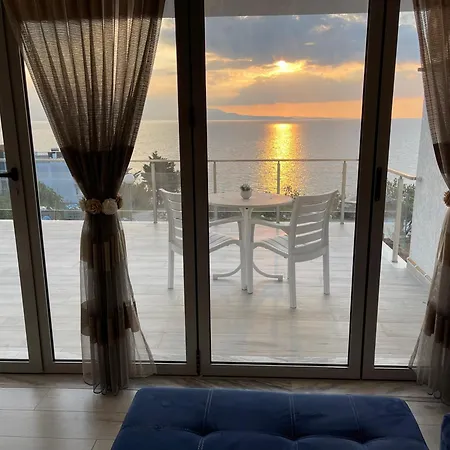 Sunny Coast Apartamento