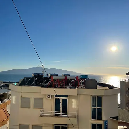 Sunny Coast Apartamento Sarandë